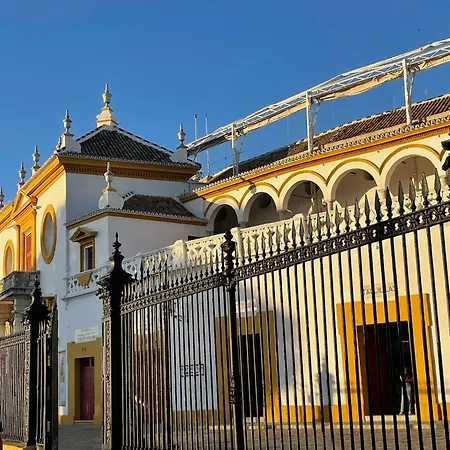 Wellhome En El Mercado Del Arenal, Plaza De Toros * Seville